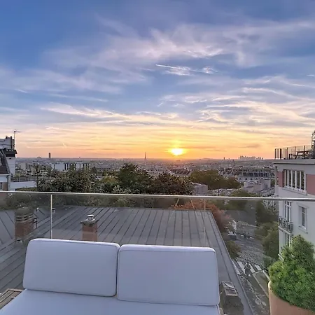 House With Rooftop And Hot Tub Eiffel Tower View * Parigi