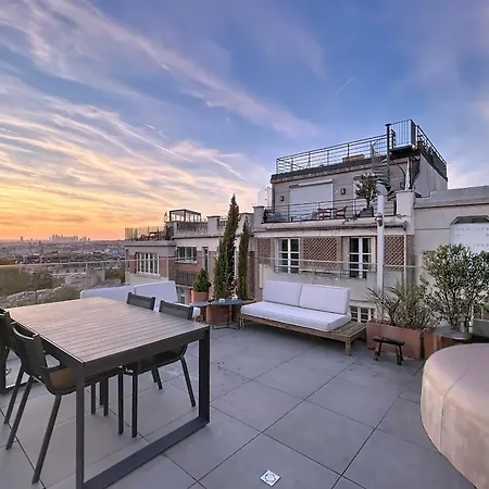 House With Rooftop And Hot Tub Eiffel Tower View * Parigi